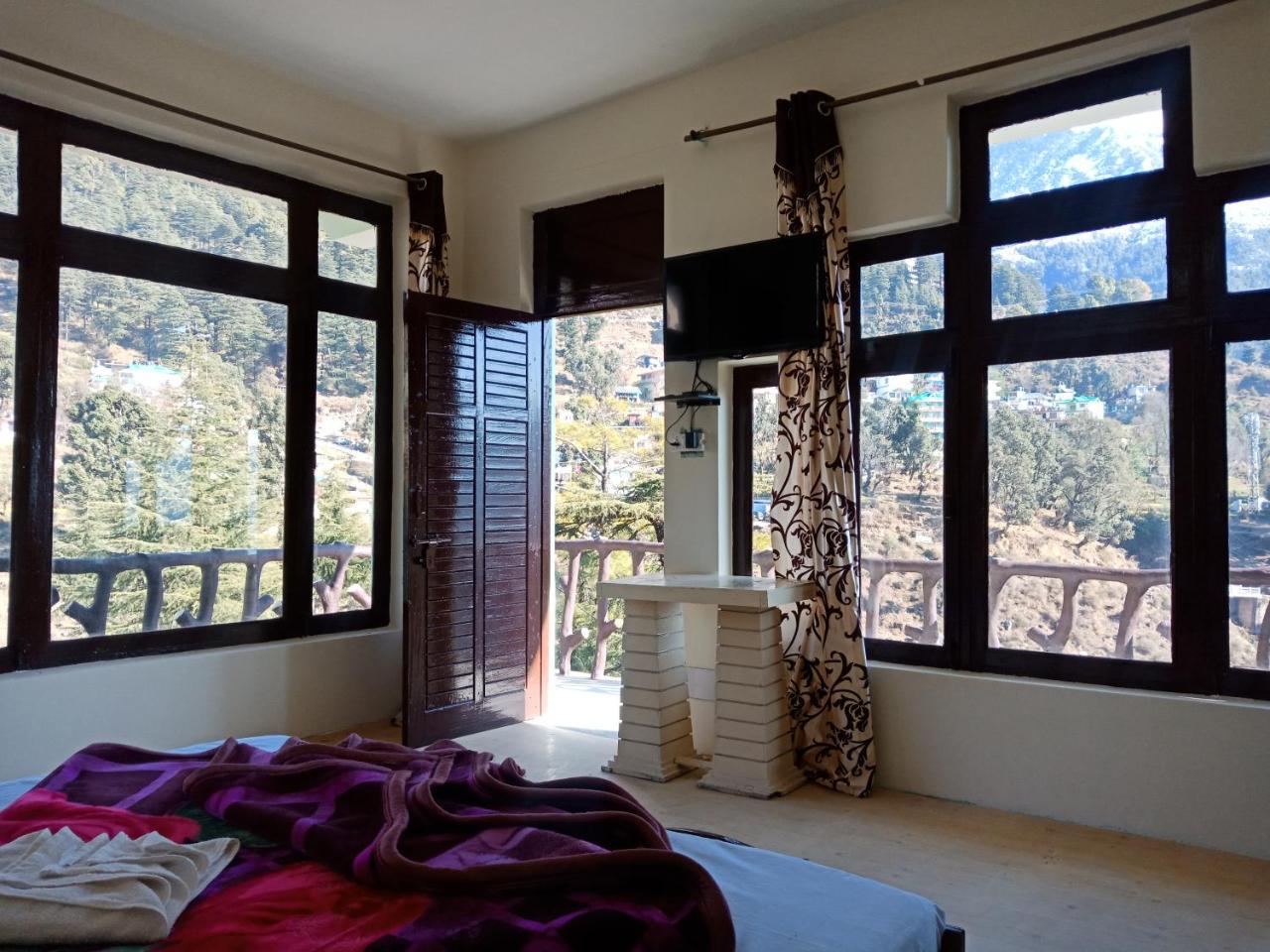 Hotel Pine Spring Dharamsala Exteriér fotografie